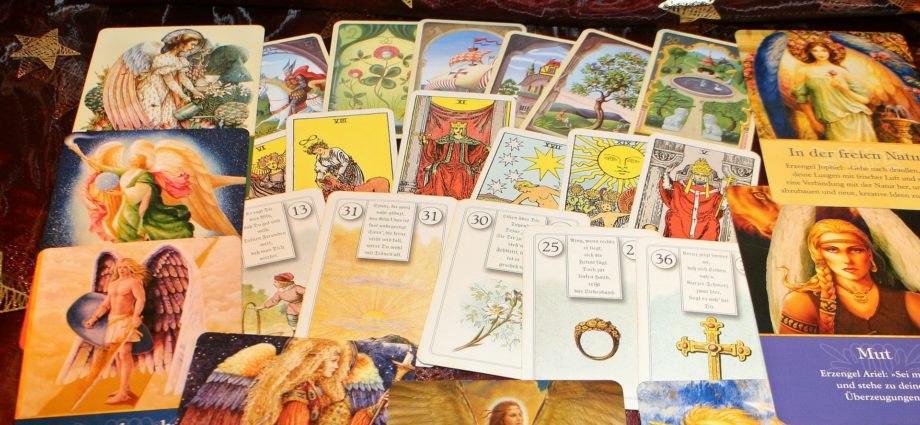 arts divinatoires