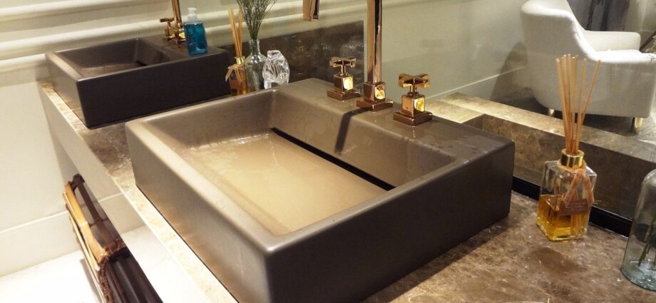 lavabo fuite d'eau