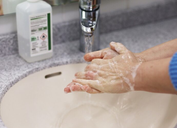 lavage main lavabo